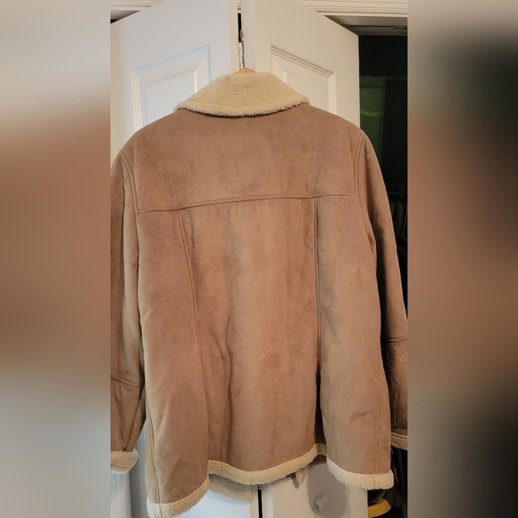 Utex Design poly/acrylic button-down coat with faux suede  and faux wool Size XL - Picture 8 of 8